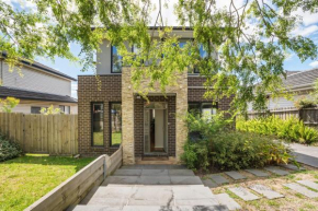 New Comfort house near Box Hill, Nunawading
